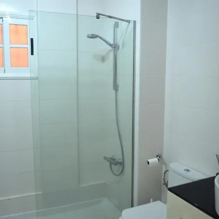 Lovely 2 Bed In Cristianos * Los Cristianos (Tenerife)
